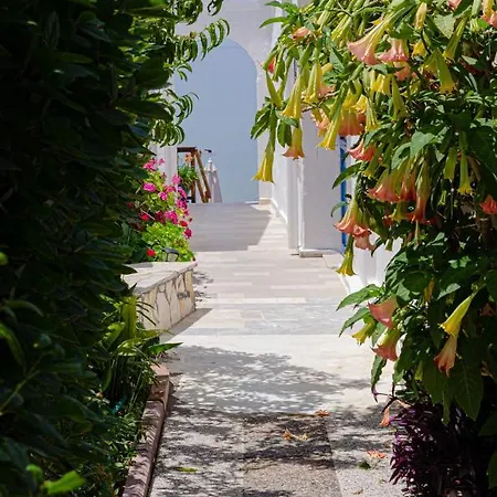 Elena's Seaside & * Agios Gordios (Corfu)