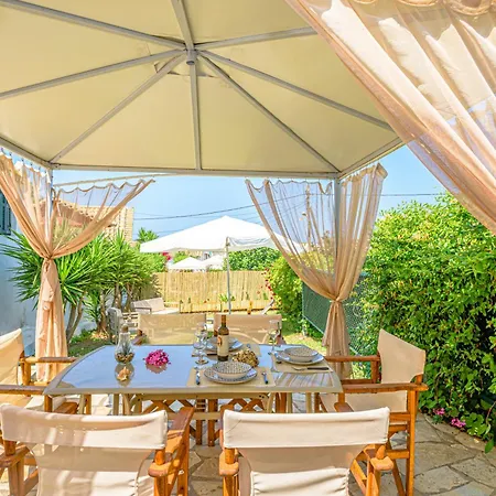 Elena's Seaside & Apartamento *