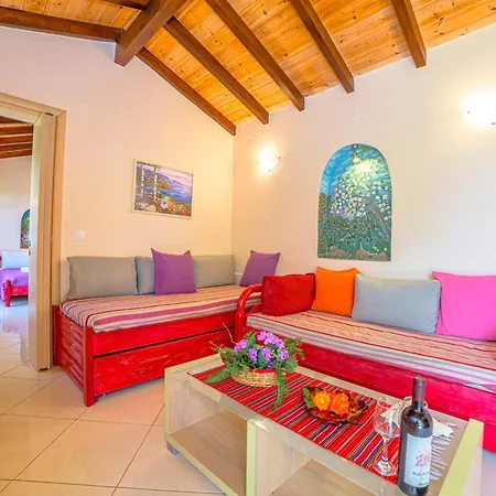 Elena's Seaside & Apartment Agios Gordios (Corfu)