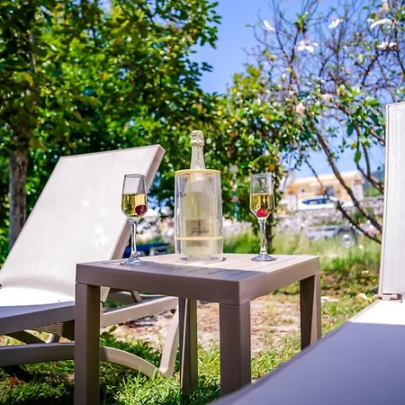 Elena's Seaside & Apartment Agios Gordios (Corfu)