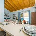 Elena's Seaside & Daire *