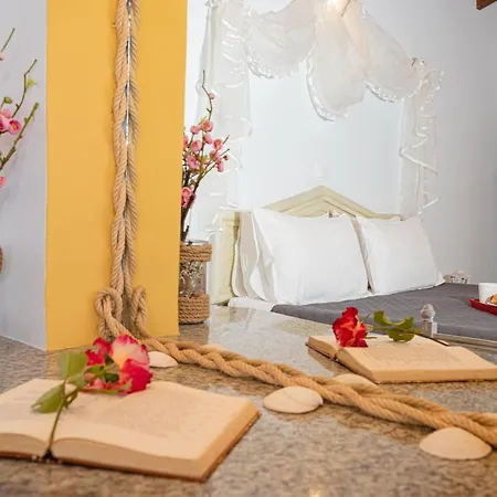 Elena's Seaside & آغيوس غوذيوس