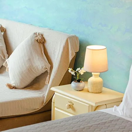 Elena's Seaside & Appartement *