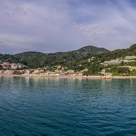 Elena's Seaside & شقة