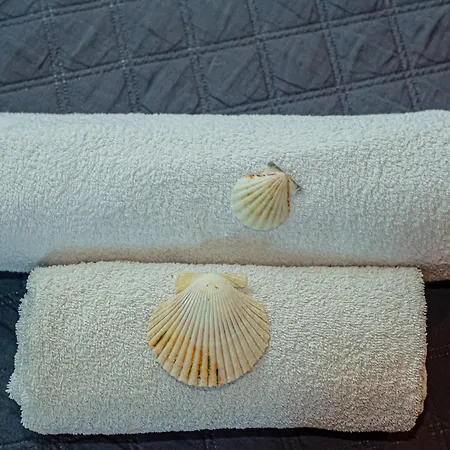 Elena's Seaside & آغيوس غوذيوس