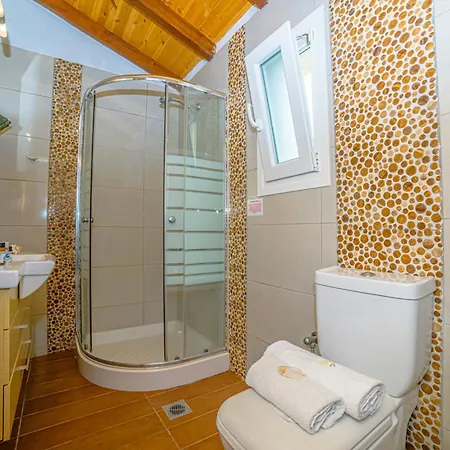 Elena's Seaside & * آغيوس غوذيوس